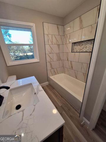 105 Birch Street, Valley, AL 36854