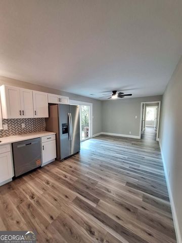 105 Birch Street, Valley, AL 36854