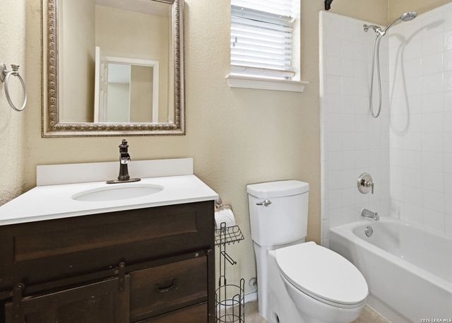119 Brook Meadow, Cibolo, TX 78108