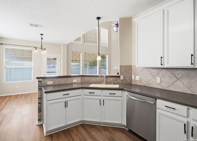 119 Brook Meadow, Cibolo, TX 78108