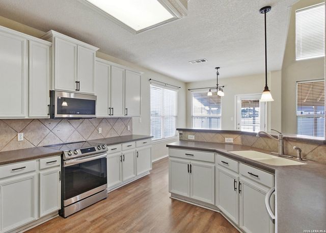 119 Brook Meadow, Cibolo, TX 78108