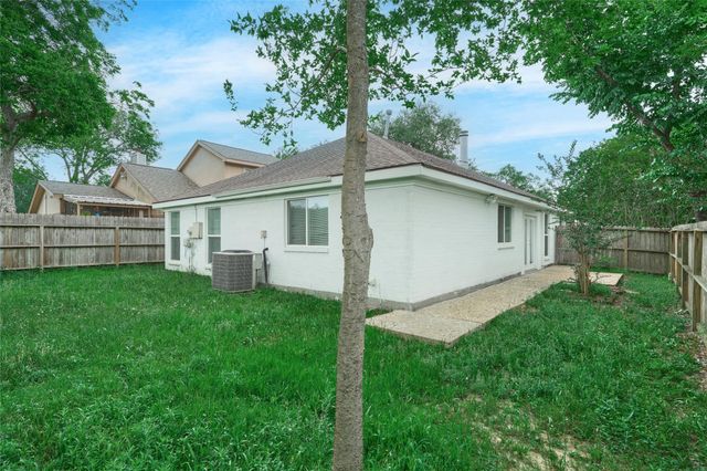 31135 N Head Drive, Spring, TX 77386