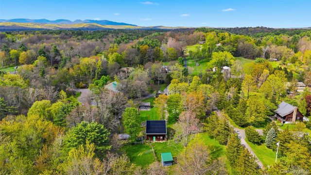 374 Marcott Road, Cottekill, NY 12419