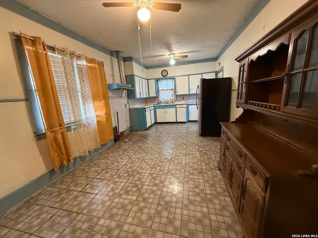 2907 MORALES ST, San Antonio, TX 78207