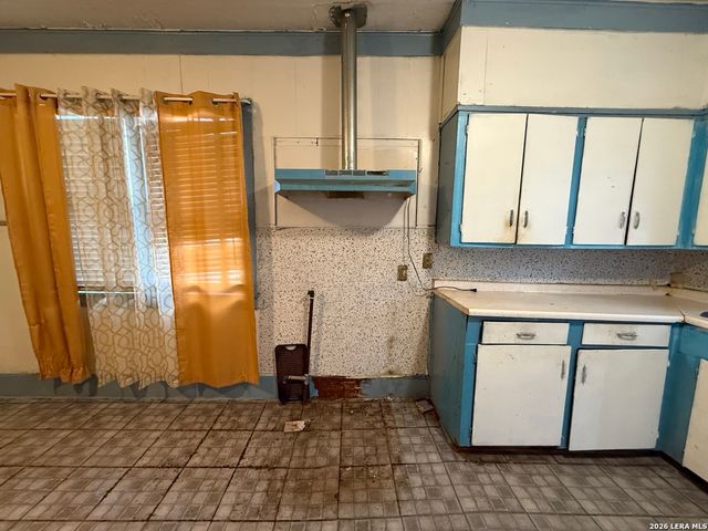 2907 MORALES ST, San Antonio, TX 78207