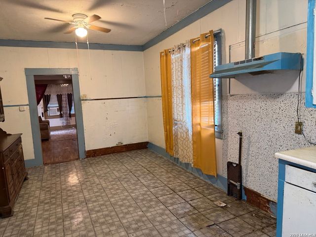 2907 MORALES ST, San Antonio, TX 78207