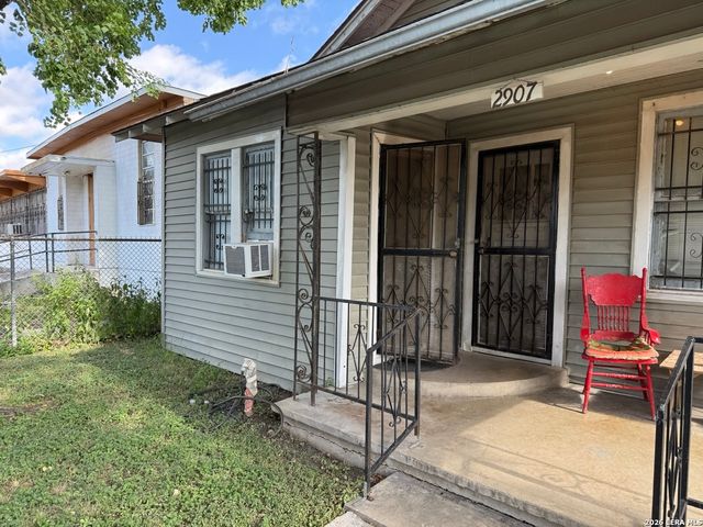 2907 MORALES ST, San Antonio, TX 78207