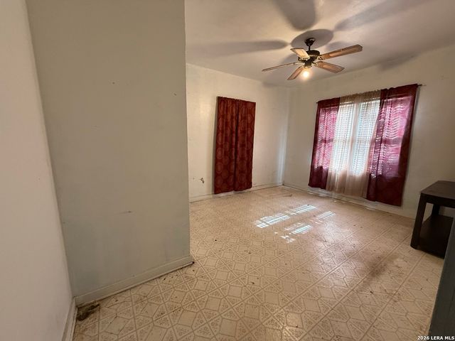 2907 MORALES ST, San Antonio, TX 78207