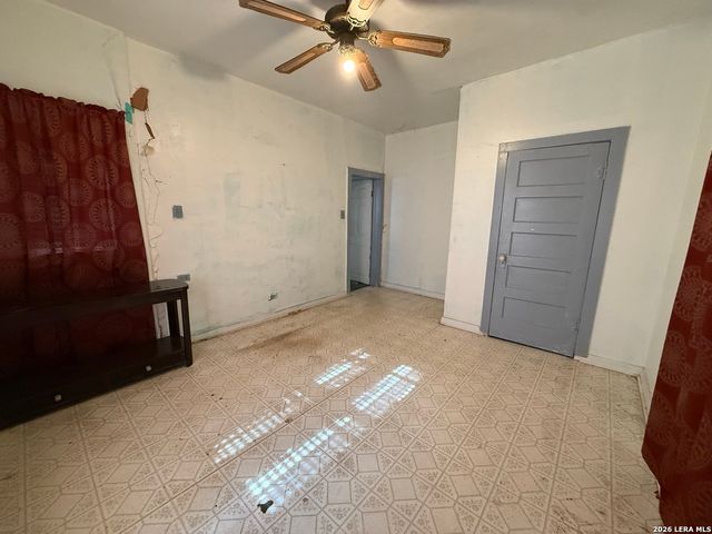 2907 MORALES ST, San Antonio, TX 78207
