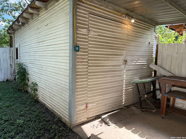 2907 MORALES ST, San Antonio, TX 78207