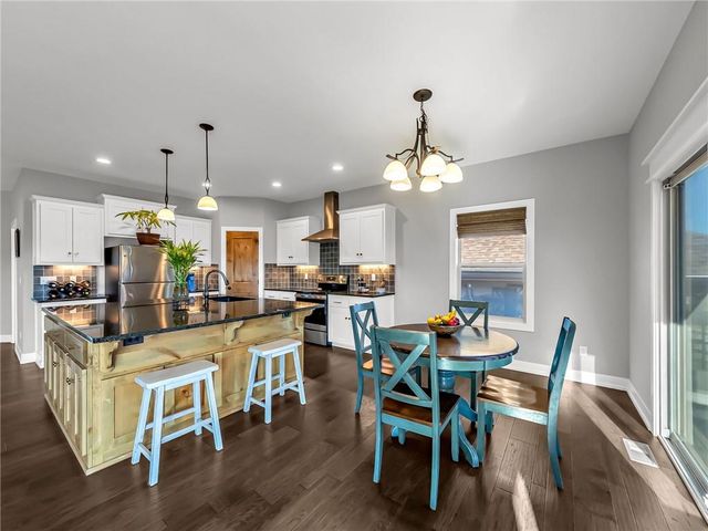 8615 NW 74th Terrace, Kansas City, MO 64152