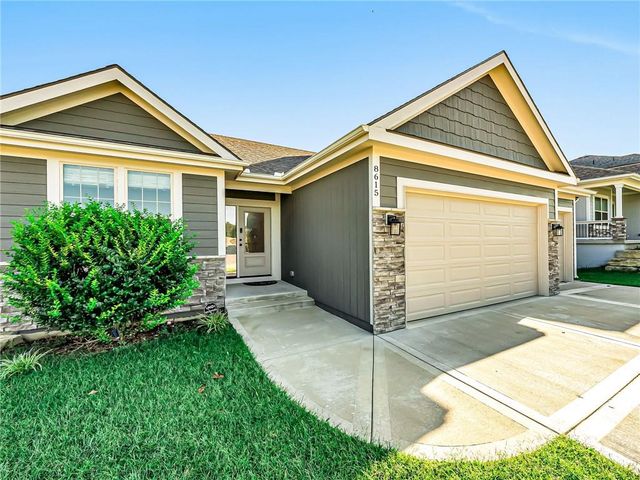 8615 NW 74th Terrace, Kansas City, MO 64152