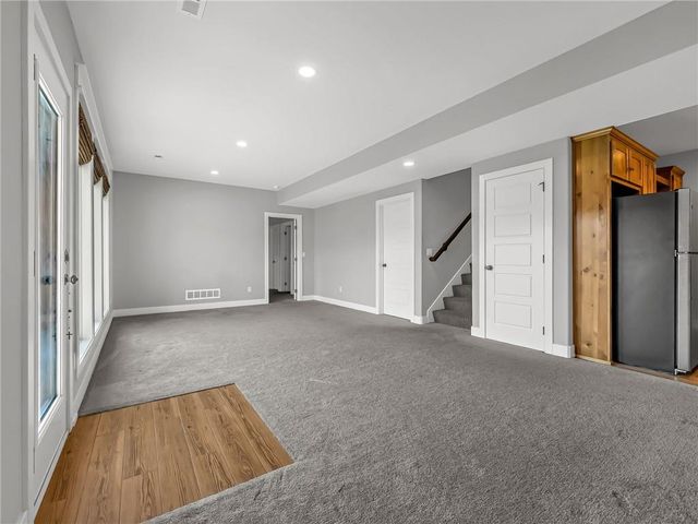 8615 NW 74th Terrace, Kansas City, MO 64152