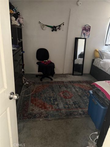 917 E 42nd Street, Los Angeles, CA 90011