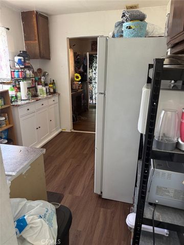 917 E 42nd Street, Los Angeles, CA 90011