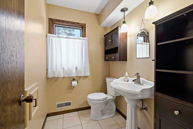 4354 Metcalf Drive, Eagan, MN 55122