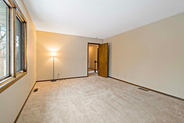 4354 Metcalf Drive, Eagan, MN 55122