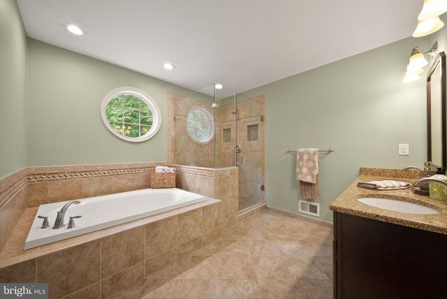 13830 LAUREL ROCK CT, Clifton, VA 20124
