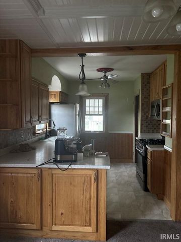 216 W Lincolnway Street, Osceola, IN 46561