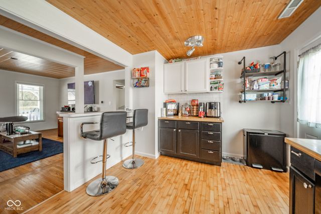 945 E Worthsville Road, Greenwood, IN 46143