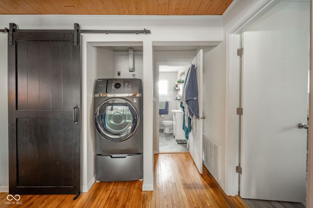 945 E Worthsville Road, Greenwood, IN 46143