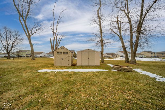 945 E Worthsville Road, Greenwood, IN 46143