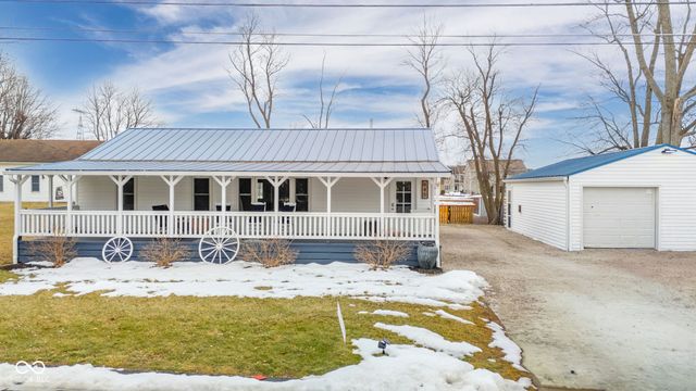 945 E Worthsville Road, Greenwood, IN 46143