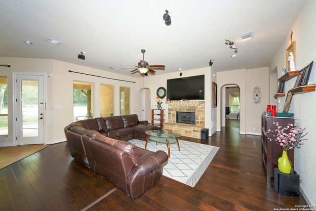 19414 Arrowood Place, San Antonio, TX 78266