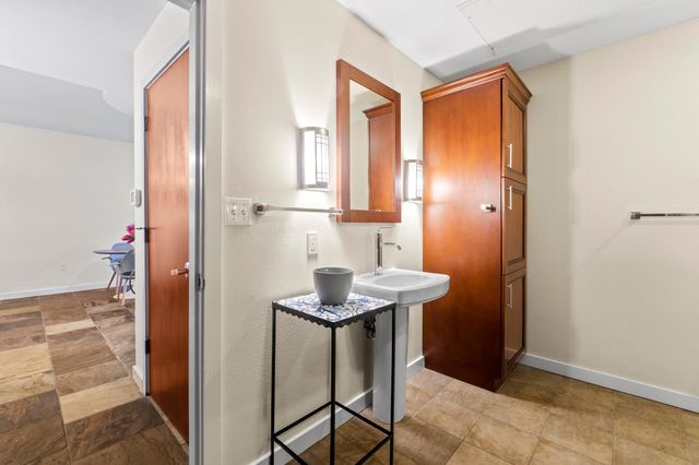 1812 West Ave 302, Austin, TX 78701