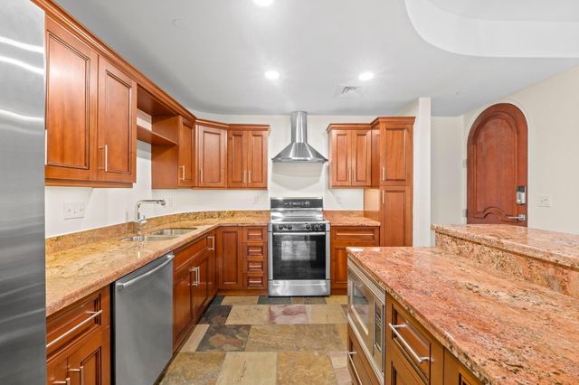 1812 West Ave 302, Austin, TX 78701