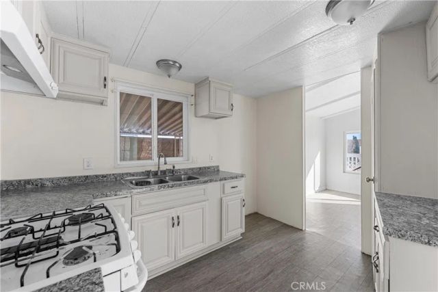 3300 15th West 219, Rosamond, CA 93560