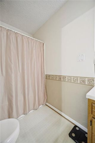 5164 Glenwood WAY, Virginia Beach, VA 23456
