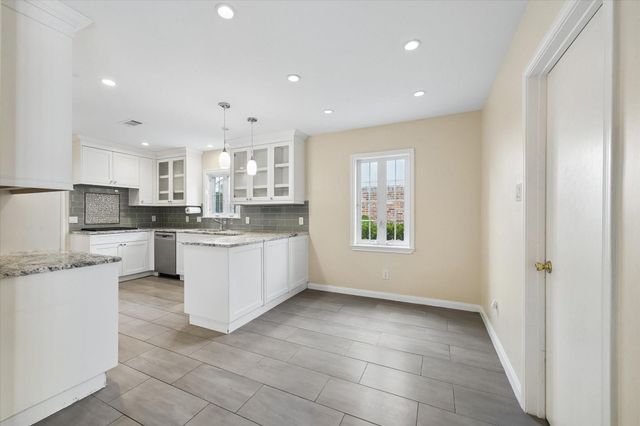 10018 Overbrook Lane, Houston, TX 77042
