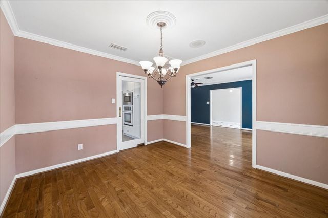 10018 Overbrook Lane, Houston, TX 77042