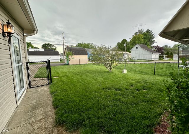 889 E Washington Street, Martinsville, IN 46151