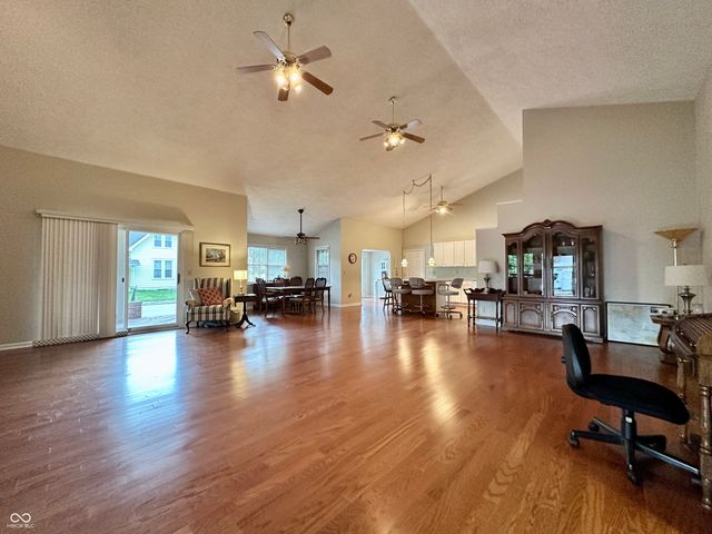 889 E Washington Street, Martinsville, IN 46151