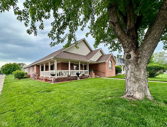 889 E Washington Street, Martinsville, IN 46151