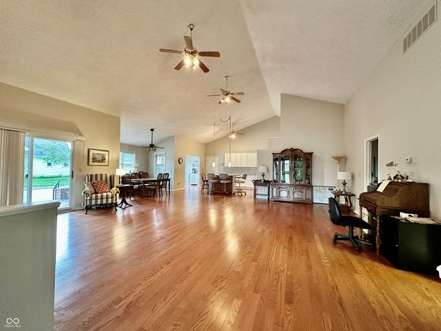 889 E Washington Street, Martinsville, IN 46151