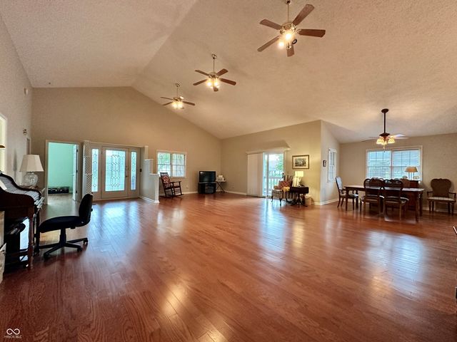889 E Washington Street, Martinsville, IN 46151