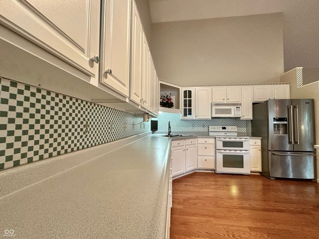 889 E Washington Street, Martinsville, IN 46151