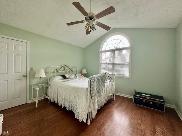 889 E Washington Street, Martinsville, IN 46151
