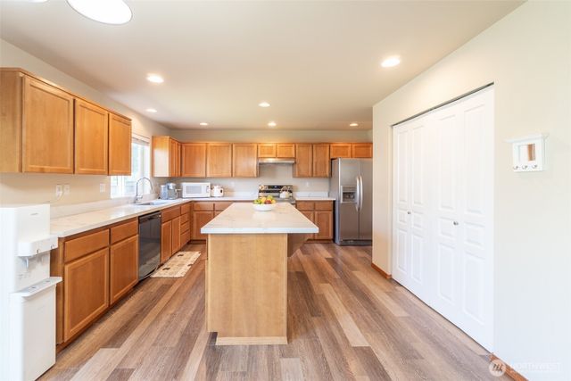 17804 15th Avenue E, Spanaway, WA 98387