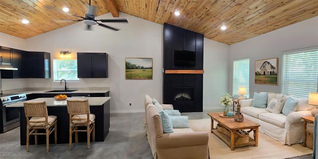1036 Champ Lane, Springtown, TX 76082