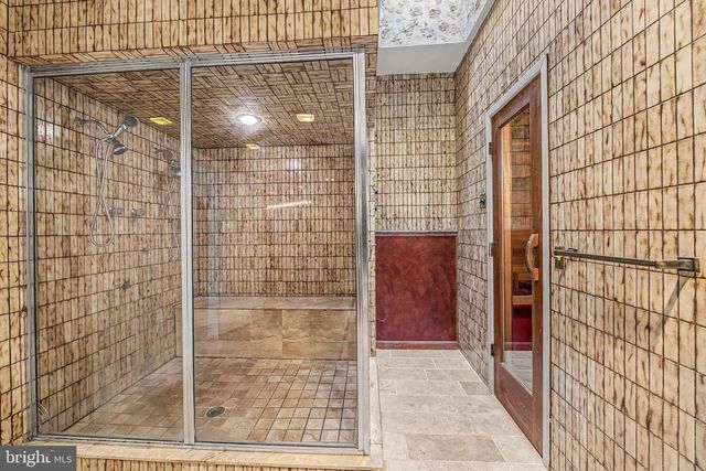 400 PLEASANT VALLEY AVE, Moorestown, NJ 08057