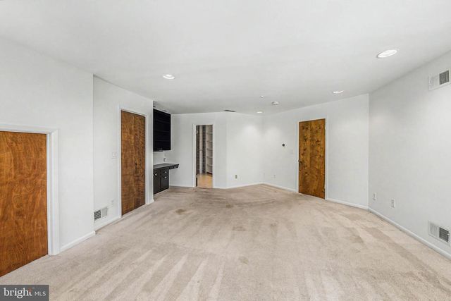 400 PLEASANT VALLEY AVE, Moorestown, NJ 08057