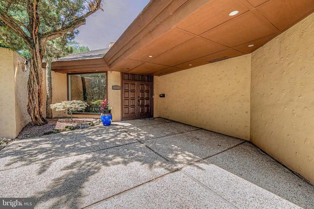 400 PLEASANT VALLEY AVE, Moorestown, NJ 08057