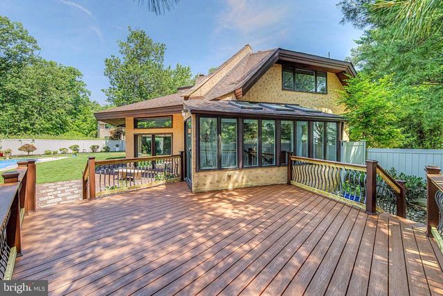 400 PLEASANT VALLEY AVE, Moorestown, NJ 08057