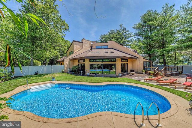 400 PLEASANT VALLEY AVE, Moorestown, NJ 08057