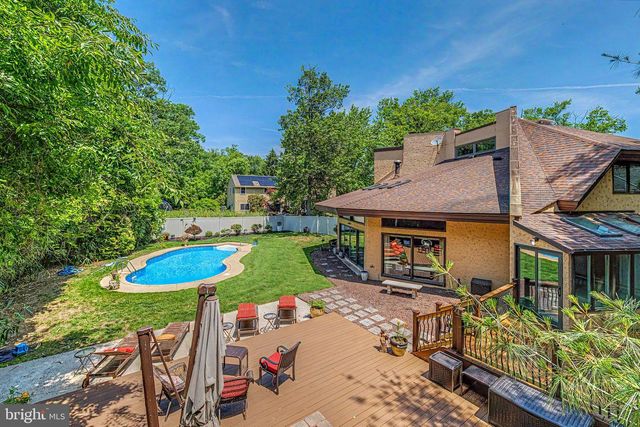 400 PLEASANT VALLEY AVE, Moorestown, NJ 08057