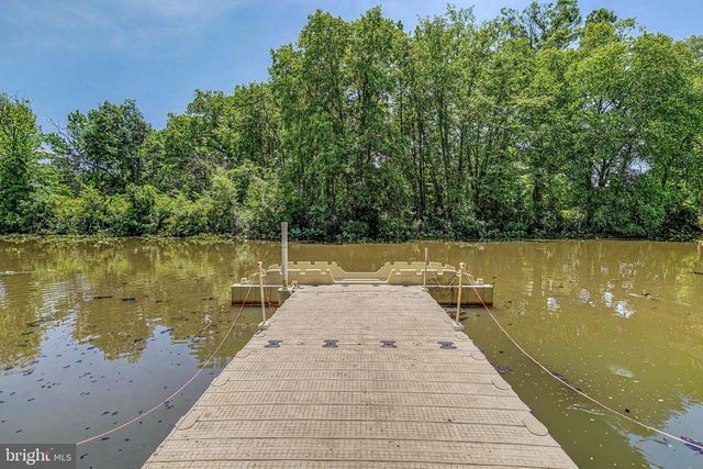 400 PLEASANT VALLEY AVE, Moorestown, NJ 08057